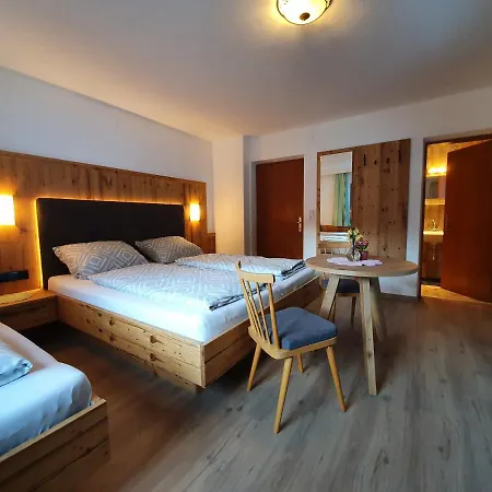 Kroell Apartment *