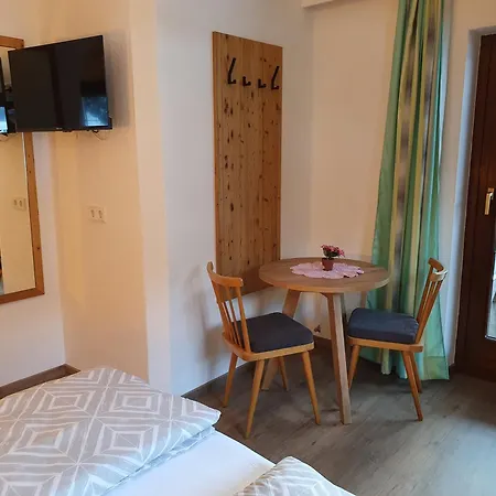 Kröll Apartment *