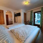 Kroell Апартаменты *